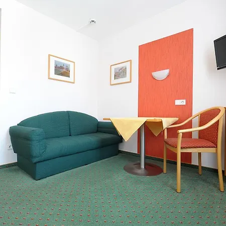Gasthof Zum Lamm Hotel 3*