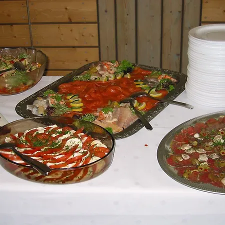 兰姆旅馆 Gomadingen